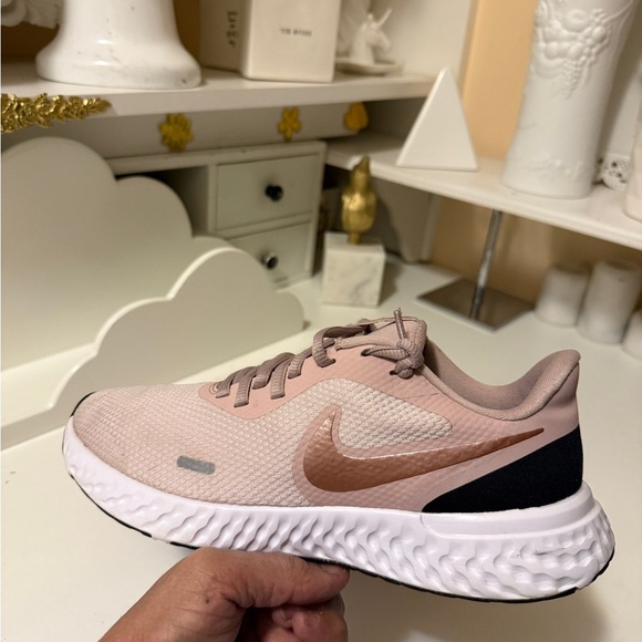 Nike Revolution Women's Revolution 5 Running Sneakers from Finish Line - Picture 5 of 9